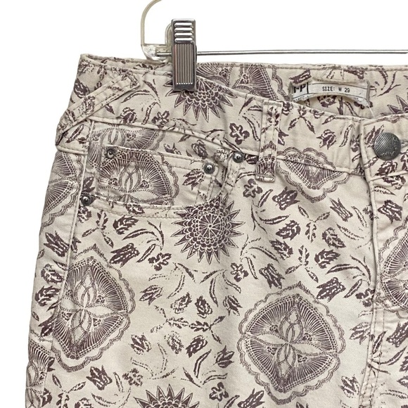 Free People Boho Print Cream Denim Ankle Pants  Size 29 - Picture 2 of 6
